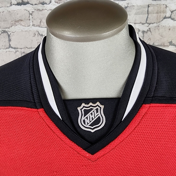 Reebok Licensed NHL New Jersey Devils Home Hockey Jersey Blank Size Large Red - Picture 5 of 16
